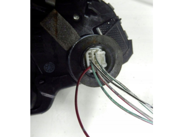 Zámek zadních dveří    Nissan Qashqai 2008