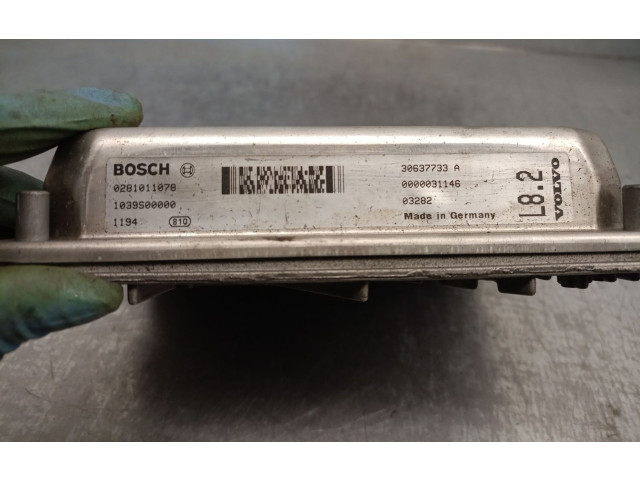 Блок управления двигателя 30637733, 0281011078BOSCH   Volvo XC90