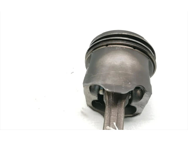  Поршень с шатуном    Nissan X-Trail T30  