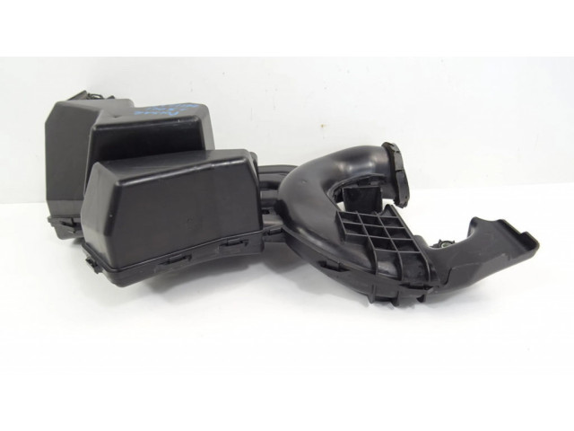 Резонатор всасывания