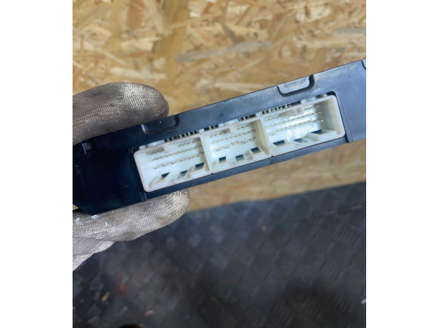 Блок управления климат-контролем    Jaguar XF