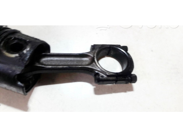 Поршень с шатуном Peugeot 406