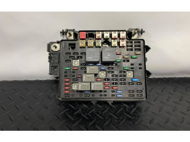 Pojistková skříňka 1520193002 Chevrolet Silverado 2006