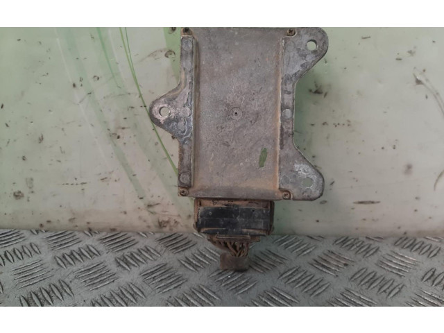 Блок управления двигателем Блок управления MD340897 Mitsubishi Space Wagon