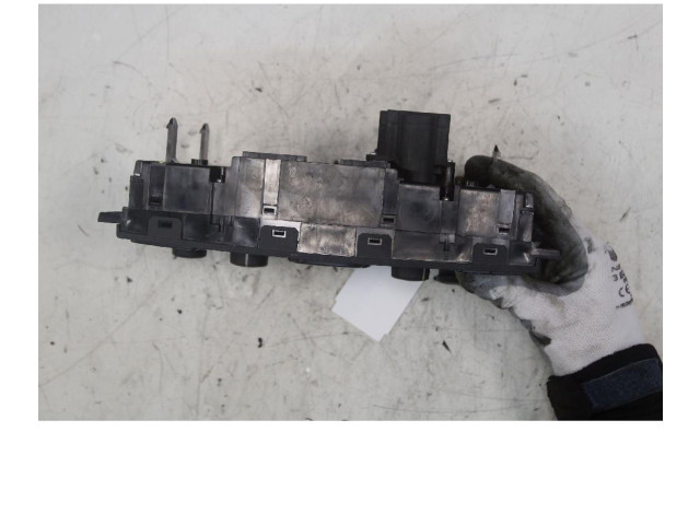 Блок управления климат-контролем SN77324749 Volvo S60