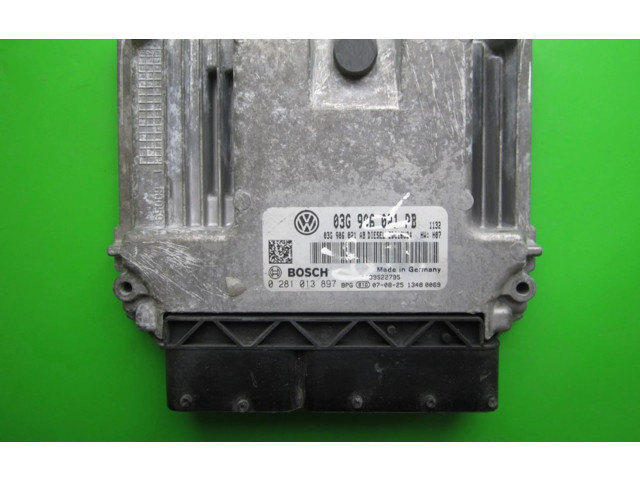 Блок управления двигателем ECU    03G906021PB, 0281013897   Volkswagen PASSAT B6