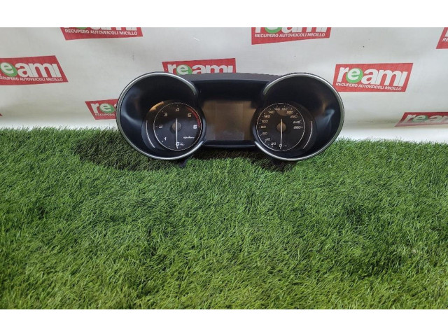 Přístrojová deska Alfa Romeo Giulia 2020 50571256, 50571256