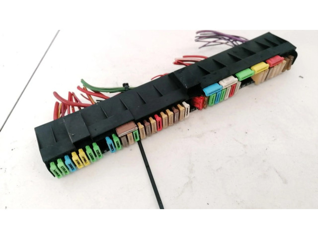 Pojistková skříňka BMW 5 E39 2002