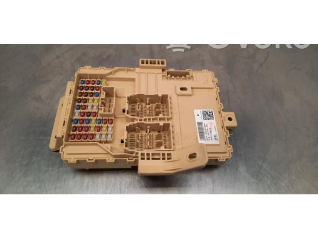 Блок предохранителей  91957J7311   KIA Pro Cee'd III    