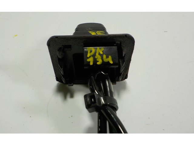 Форсунка 86267FL000    Subaru XV   