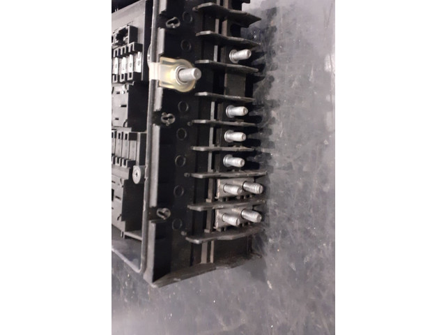   Pojistková skříňka    Volkswagen Tiguan 2007