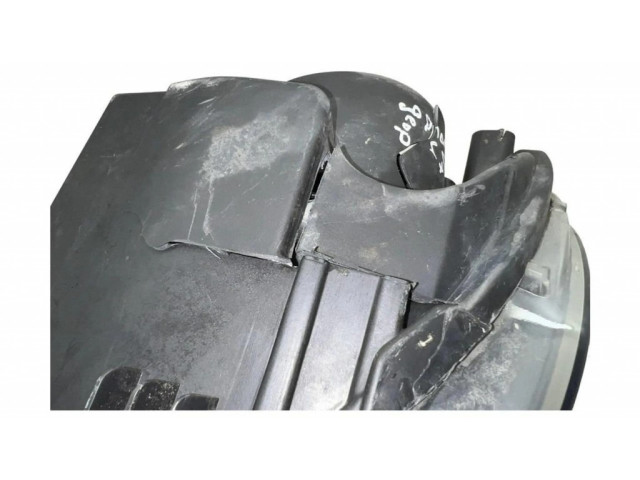 Передняя фара