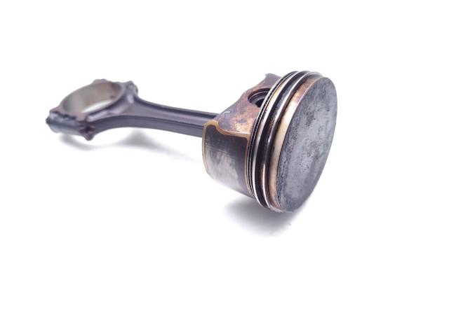 Píst M266.920 Mercedes-Benz A W169 M266.920