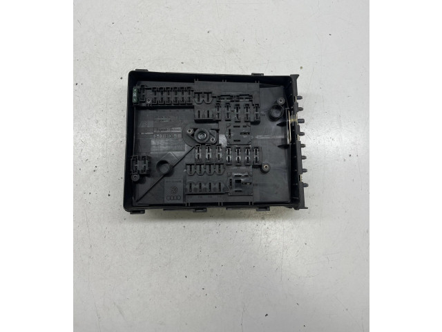 Блок предохранителей 1K0937125A, 1K0937125A Skoda Superb B6 (3T)