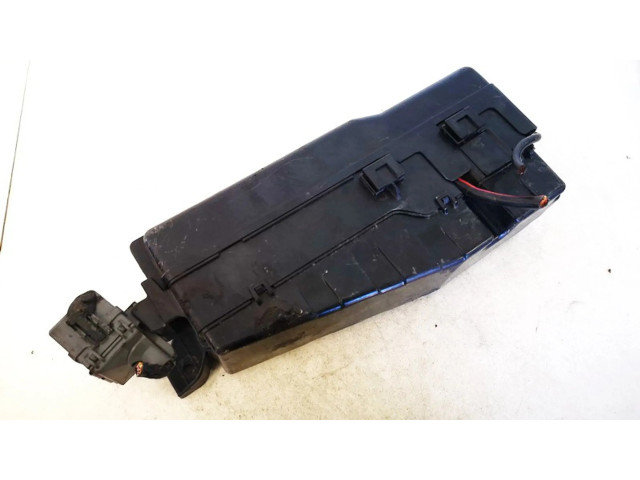 Pojistková skříňka Mazda MPV 2003