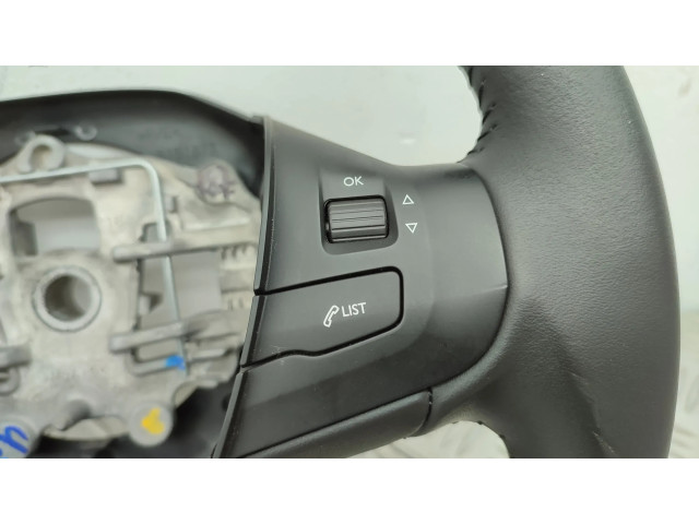 Руль Peugeot 2008 I  2013-2019 года 98084115ZD      