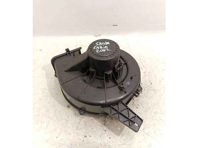 Вентилятор печки    6Q1820015   Skoda Fabia Mk1 (6Y)