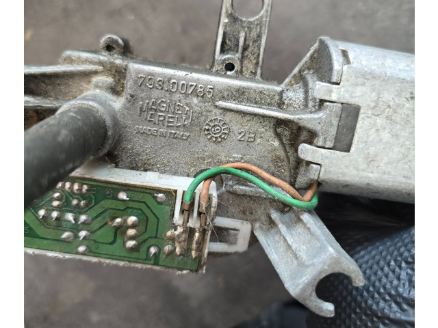 Моторчик заднего дворника 79300785 Fiat Marea