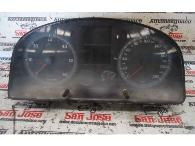 Přístrojová deska Volkswagen Caddy 2005 V3556120