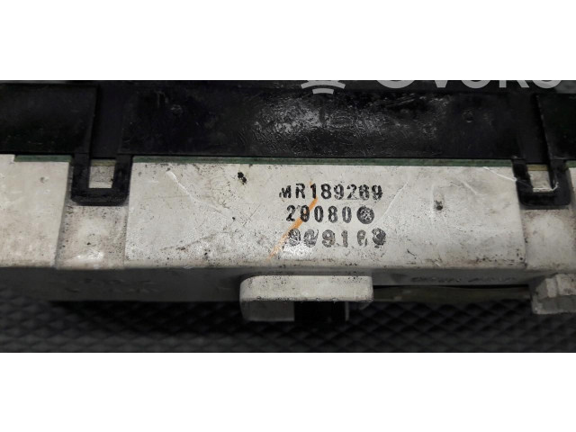 Дисплей    mr189269   Mitsubishi Colt