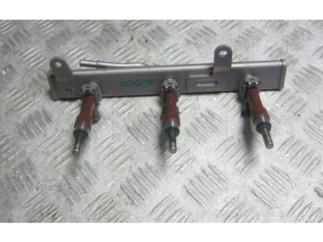 Vstřikovací lišta 175204021R Nissan Micra K14