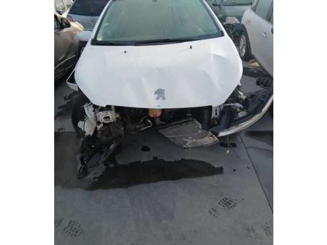 Руль Peugeot 2008 I  2013 - 2019 года 96739515ZD      