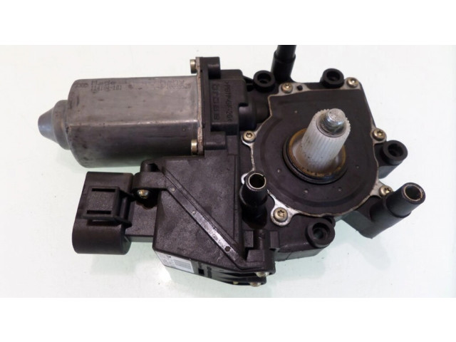 Передний двигатель механизма для подъема окон