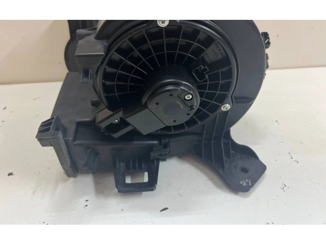 Вентилятор печки HB037KD45, 8727001530 Mazda 3 III
