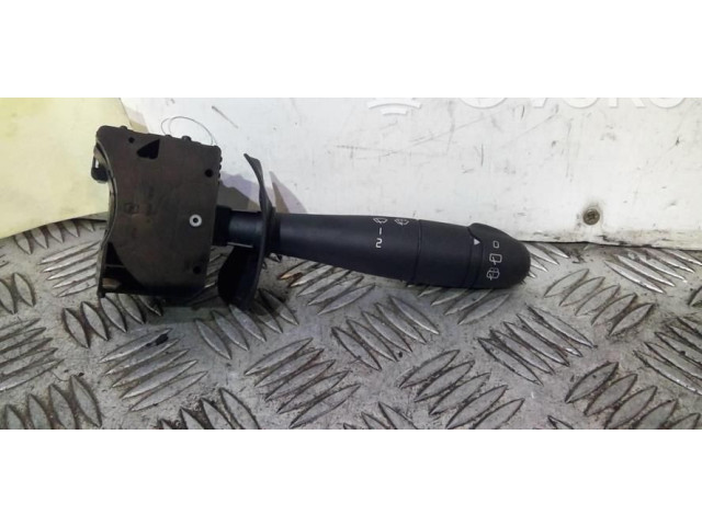 Ручка стеклоочистителей 6001551357 Dacia Logan I