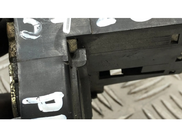 Передний замок