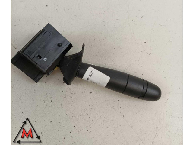 Ручка стеклоочистителей 8200792584, 901057666 Dacia Sandero