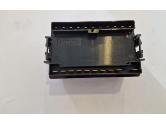 Блок комфорта MR587816   Mitsubishi Grandis   