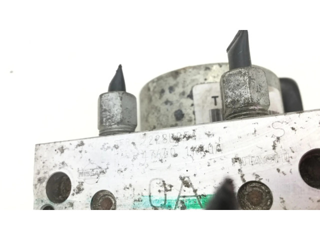 Jednotka ABS 476601KK0A Nissan Juke I F15 2012