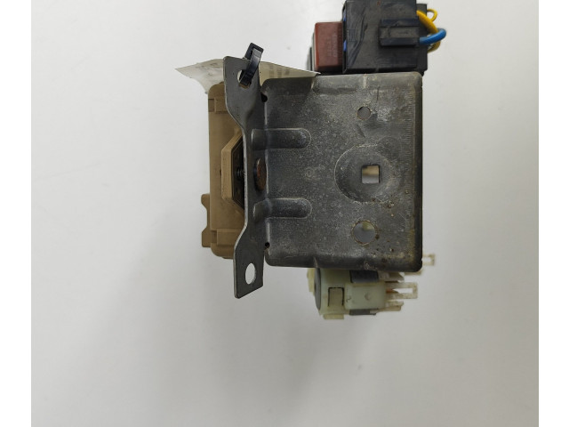 Блок предохранителей LB100603B   Subaru Forester SG    