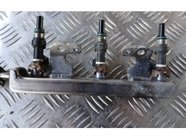 Vstřikovací lišta Nissan Note (E11)