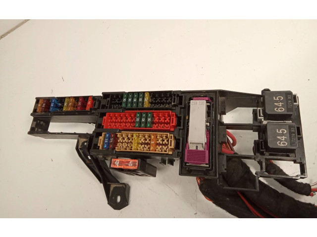 Pojistková skříňka 30971845 Audi A6 S6 C7 4G 2018