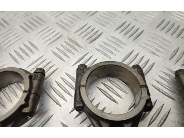  Поршень с шатуном Cxx ckf  Skoda Octavia Mk3 (5E)  