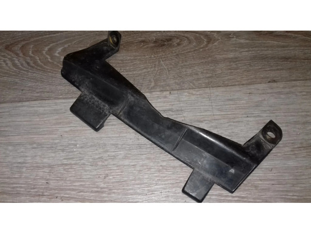 Деталь передней фары