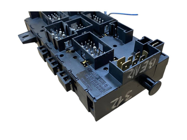 Pojistková skříňka 171941813D, 171941821D Volkswagen PASSAT B3 1991