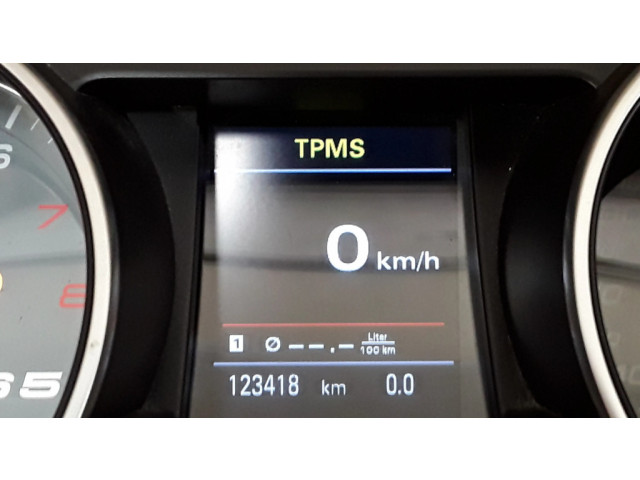 Панель приборов 8T0920931B   Audi S5       