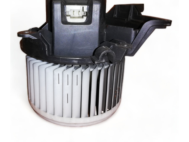 Вентилятор печки    5D3330100, 5D3130100   Fiat Grande Punto
