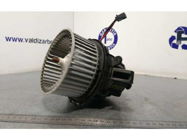 Вентилятор печки    8T1820021   Audi A4 Allroad