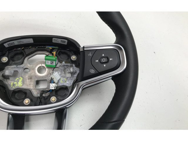 Руль Volvo XC40 - года P31690983, 34358454A