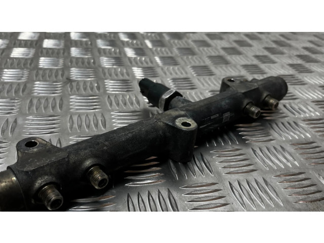 Vstřikovací lišta 0445214041, 003699L2 Chrysler Voyager pro naftový motor 2.8