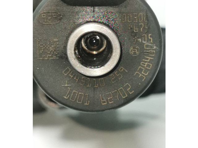 Форсунка 0445110259, 328480    Volvo V70  D4164T 