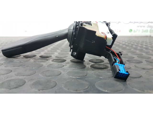 Ручка стеклоочистителей 1K0953519H Volkswagen Golf SportWagen