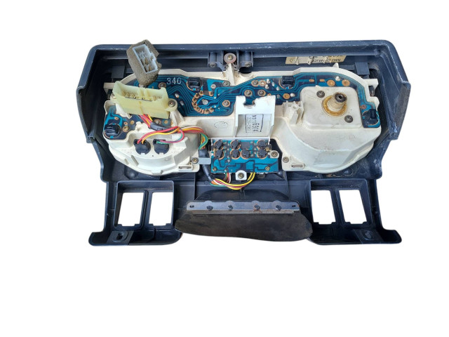 Přístrojová deska  Mitsubishi Pajero 1988 MB716914, 326280  