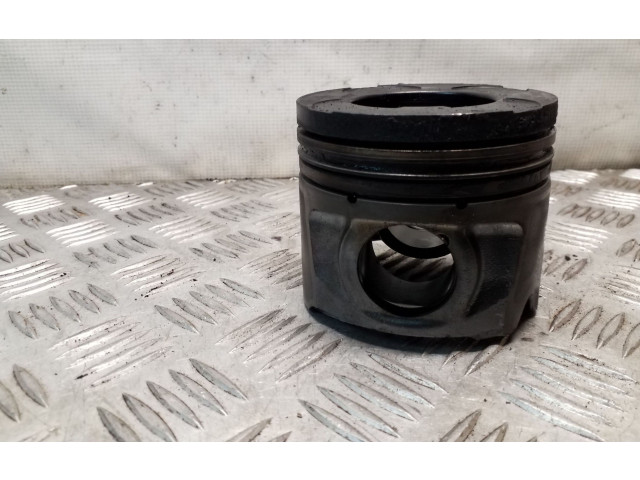 Поршень Dodge Nitro