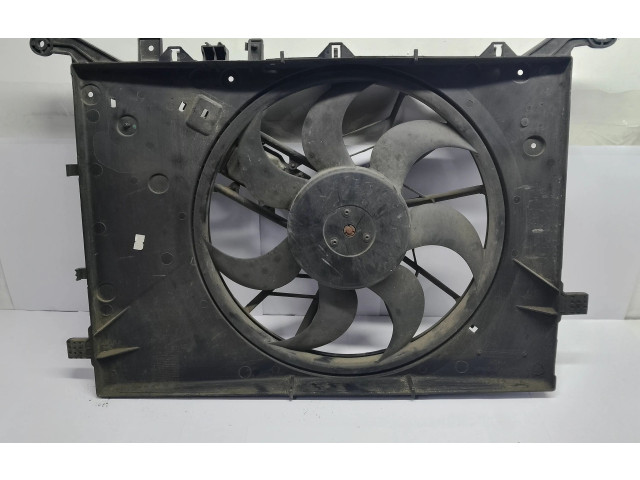 Вентилятор радиатора 30680547, 30680512 Volvo V70