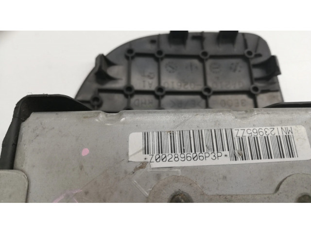 Подушка безопасности пассажира GA21002610   Mitsubishi L200